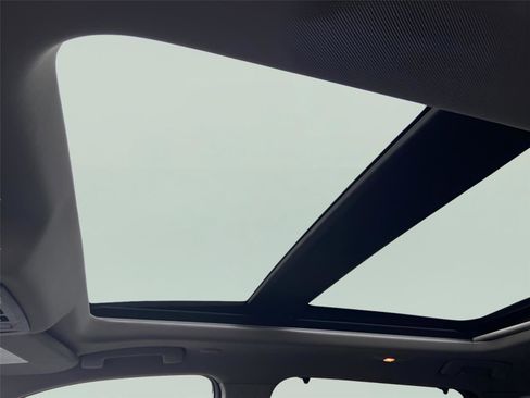 Used 2023 Nissan Rogue SL w/ SL Premium Package image 35