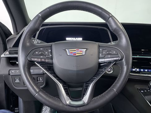 Used 2022 Cadillac Escalade ESV Sport image 13