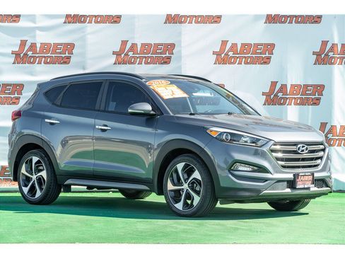 Used 2016 Hyundai Tucson Limited w/ Option Group 03 FWD image 1