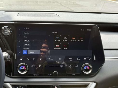 Used 2023 Lexus RX 350 Premium Plus image 10