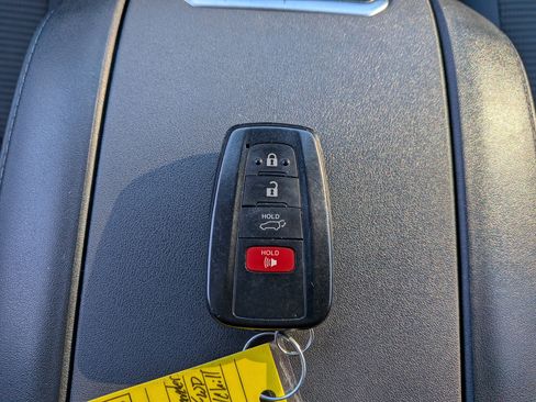 Certified 2023 Toyota Highlander LE image 35