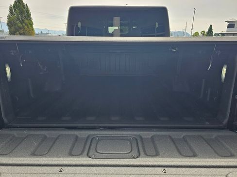 Used 2021 Jeep Gladiator Mojave w/ Cold Weather Group AWD/4WD image 15