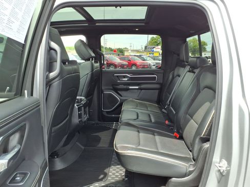 Used 2022 RAM 1500 Laramie w/ Sport Appearance Package AWD/4WD image 11
