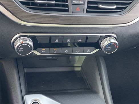 New 2025 Nissan Altima 2.5 SV image 29