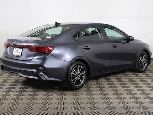 Used 2023 Kia Forte LXS w/ LXS Technology Package FWD image 9