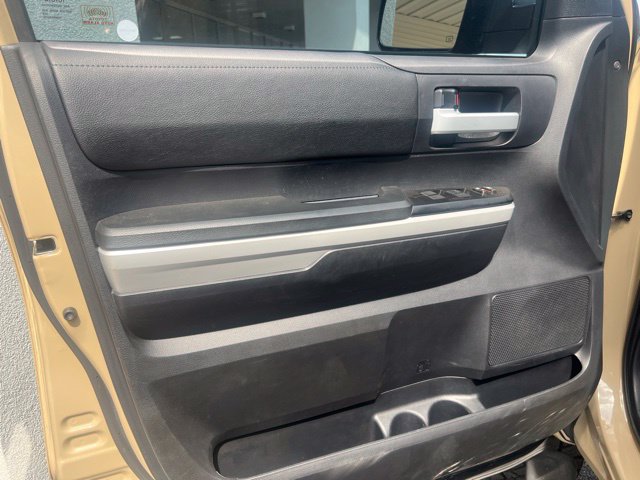 Used 2019 Toyota Tundra SR5 w/ SR5 Upgrade Package AWD/4WD image 14