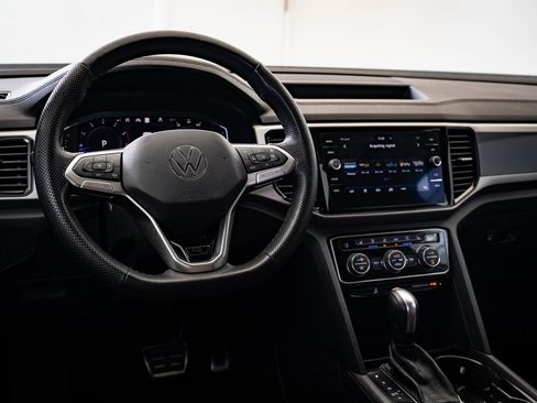 Used 2021 Volkswagen Atlas SEL Premium image 4