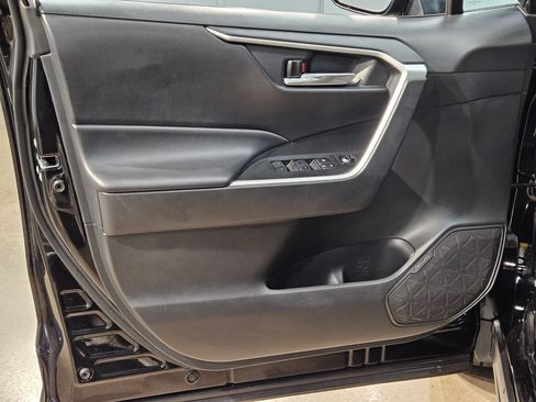 Used 2024 Toyota RAV4 XLE FWD image 20