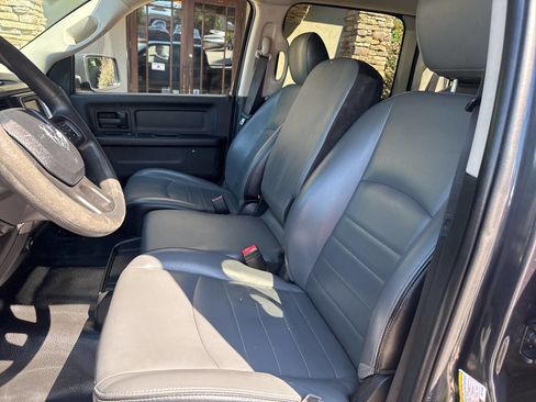 Used 2021 RAM 1500 Tradesman w/ Chrome Appearance Group image 21