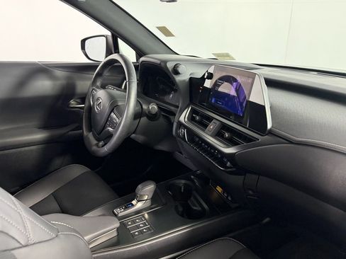 Used 2025 Lexus UX 300h AWD w/ Cold Area Package image 32