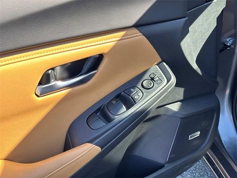 New 2025 Nissan Sentra SV w/ SV Premium Package image 22