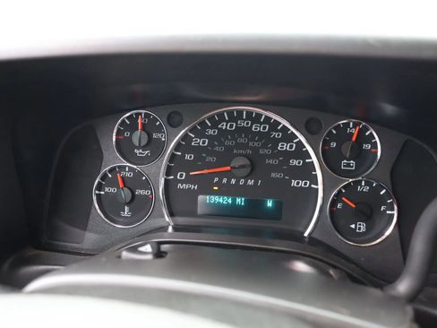 Used 2021 Chevrolet Express 2500 w/ Driver Convenience Package image 14