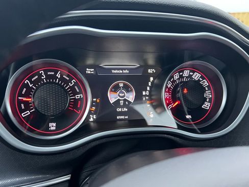 Used 2016 Dodge Challenger SXT Plus image 21