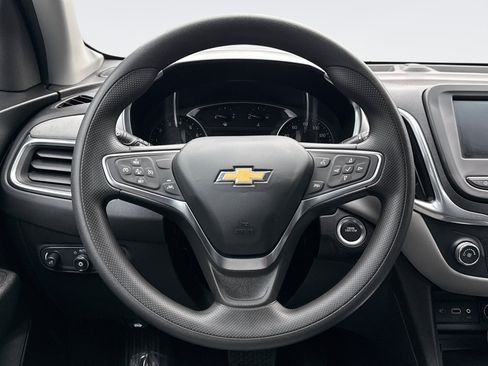 Used 2024 Chevrolet Equinox LS w/ LS Convenience Package FWD image 12