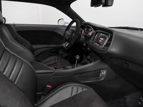 Used 2023 Dodge Challenger SRT Hellcat w/ Plus Package RWD image 41