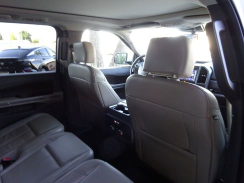 Used 2020 Ford Expedition XLT w/ Equipment Group 202A RWD image 22