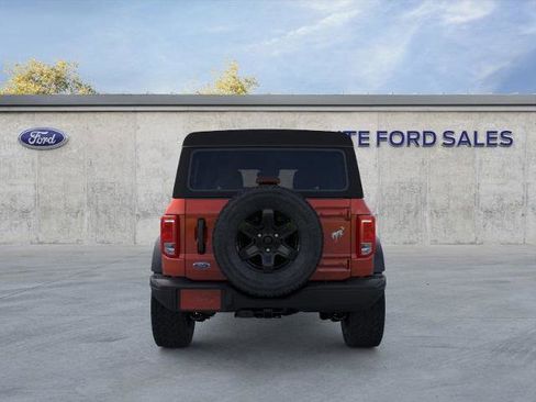 Certified 2024 Ford Bronco Black Diamond image 5