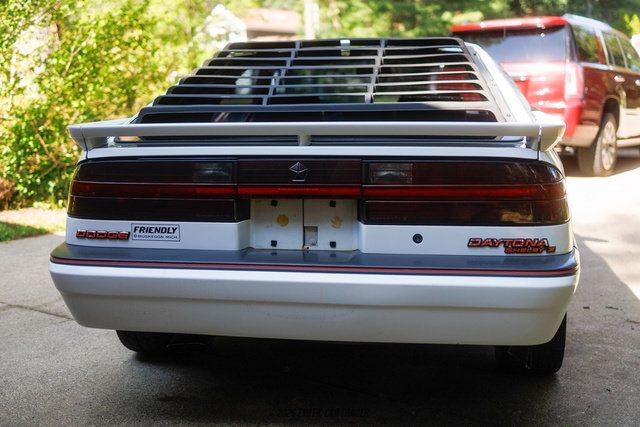 Used 1988 Dodge Daytona Shelby Z FWD image 7