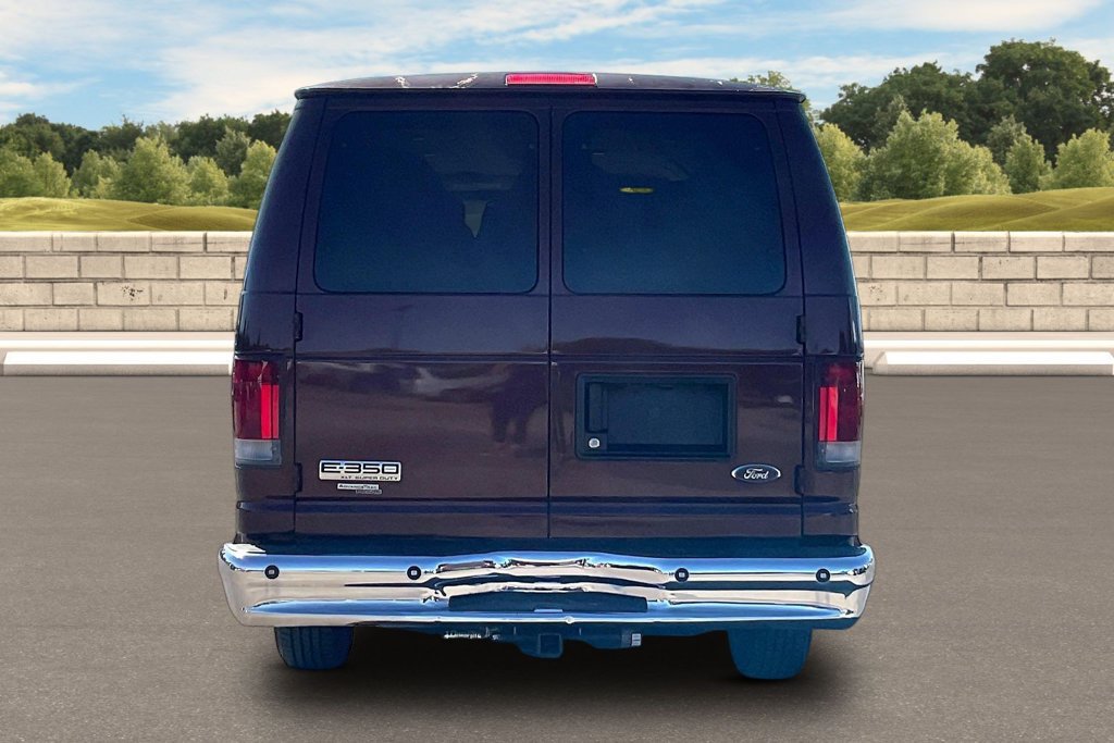 Used 2008 Ford E-350 and Econoline 350 XLT RWD image 4