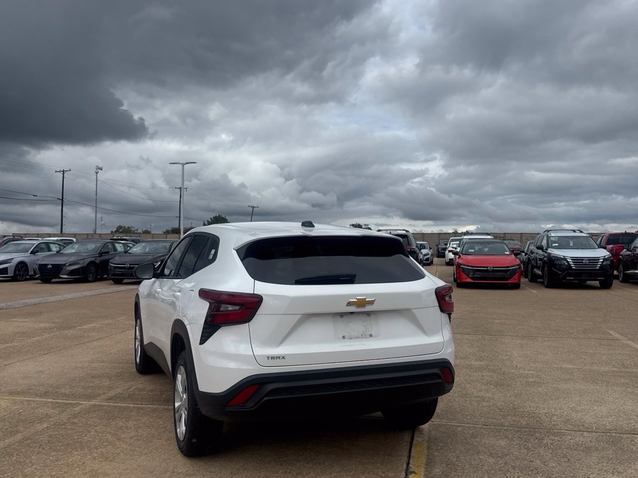Used 2025 Chevrolet Trax LS FWD image 19