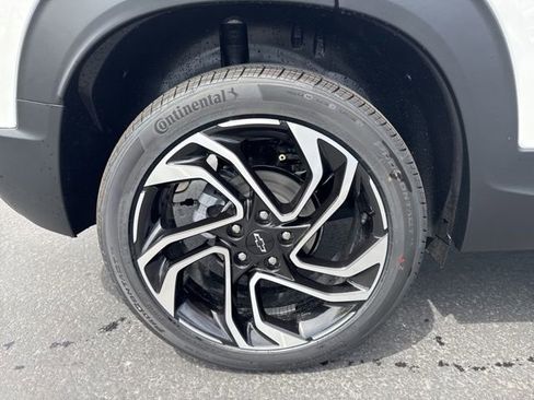 New 2026 Chevrolet TrailBlazer RS w/ Convenience Package AWD/4WD image 9