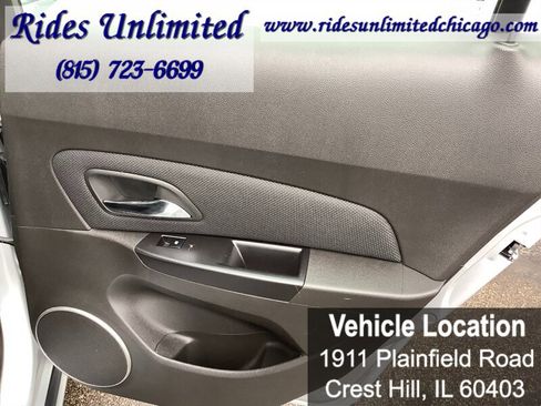 Used 2011 Chevrolet Cruze LT FWD image 21