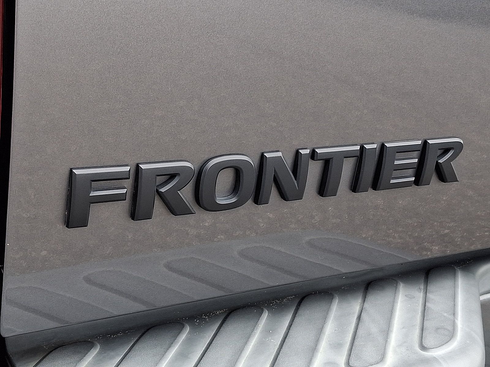 Certified 2021 Nissan Frontier SV w/ Midnight Edition Floor Mats AWD/4WD image 30