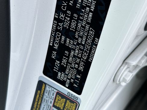 Used 2025 Kia K4 FWD image 29