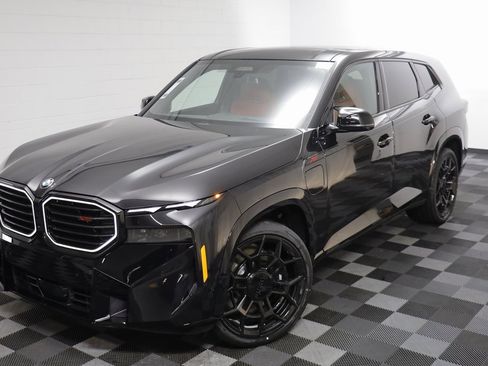 New 2026 BMW XM Label Red w/ M Driver's Package image 2