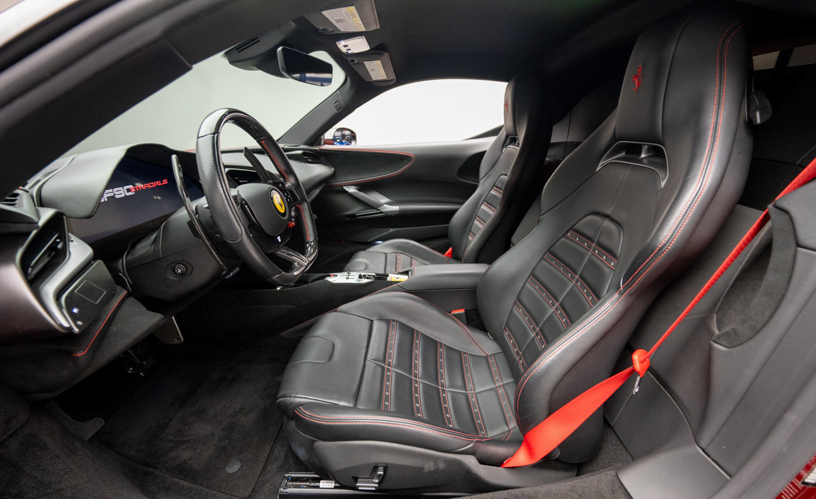 Used 2021 Ferrari SF90 Stradale AWD/4WD image 12