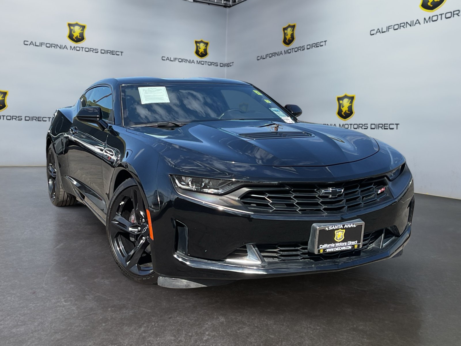 Used 2021 Chevrolet Camaro LT w/ RS Package RWD image 3
