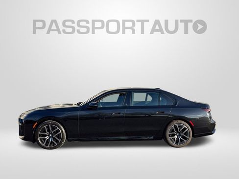 Certified 2023 BMW 760i xDrive AWD/4WD image 2