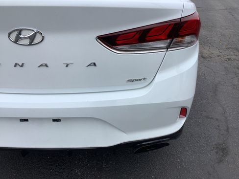 Used 2019 Hyundai Sonata Sport w/ Tech Package 03 FWD image 10