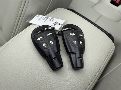 Used 2010 Saab 9-3 2.0T w/ Comfort Package image 16