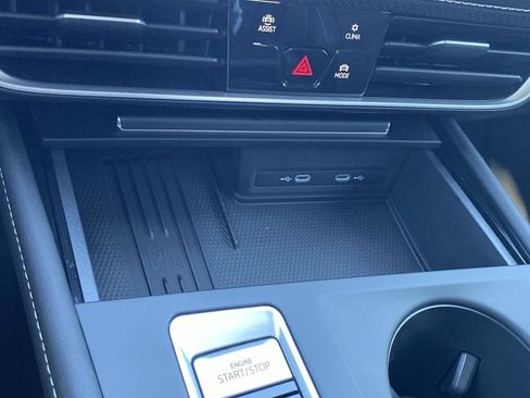 New 2026 Volkswagen Atlas SE FWD image 24