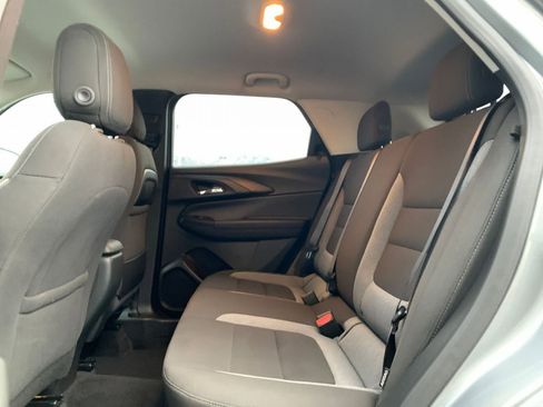 Used 2025 Chevrolet TrailBlazer LT image 23