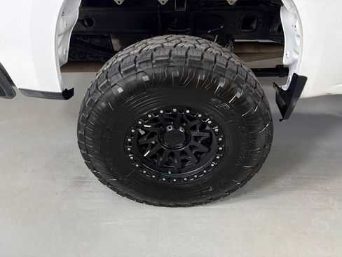 Used 2022 Chevrolet Silverado 1500 LT Trail Boss AWD/4WD image 11
