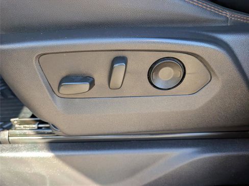 Used 2023 GMC Sierra 1500 AT4 w/ AT4 Premium Package image 19