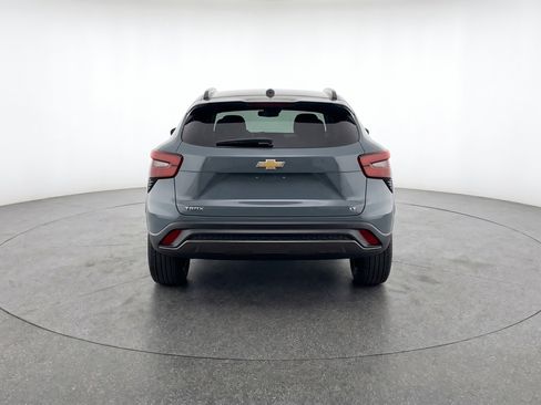 Used 2025 Chevrolet Trax LT w/ LT Convenience Package FWD image 7