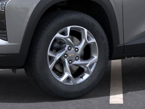 New 2026 Chevrolet Trax LS image 9