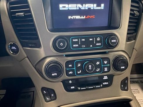 Used 2020 GMC Yukon Denali AWD/4WD image 29