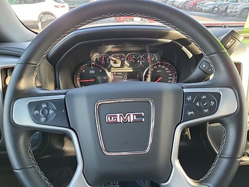 Used 2015 GMC Sierra 1500 SLE w/ SLE Value Package image 10