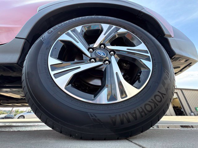 Used 2024 Subaru Crosstrek 2.0i Premium w/ Crosstrek Mirror Package AWD/4WD image 9