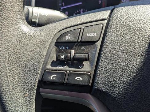 Used 2019 Hyundai Tucson SE image 4