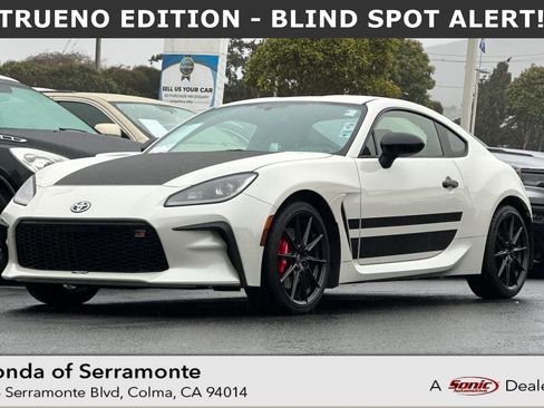 Used 2024 Toyota GR86 TRUENO Edition image 1
