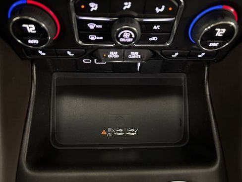 Used 2023 Chevrolet Suburban Z71 w/ Luxury Package image 68