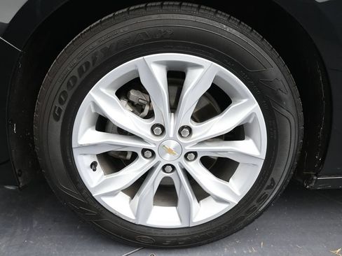 Used 2025 Chevrolet Malibu LT FWD image 14