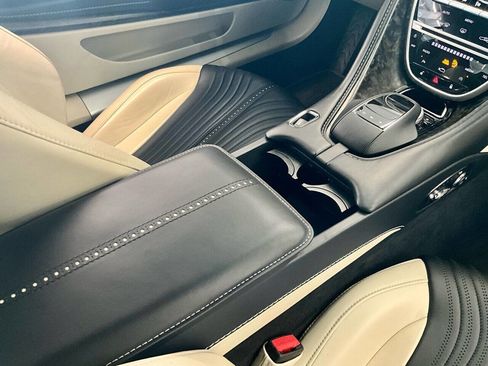 Used 2018 Aston Martin DB11 V12 image 36