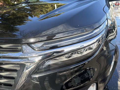 Used 2023 Chevrolet Equinox LT image 6