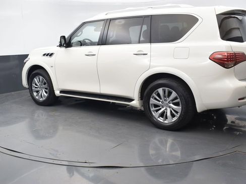 Used 2017 INFINITI QX80 4WD w/ Driver Assistance Package image 3
